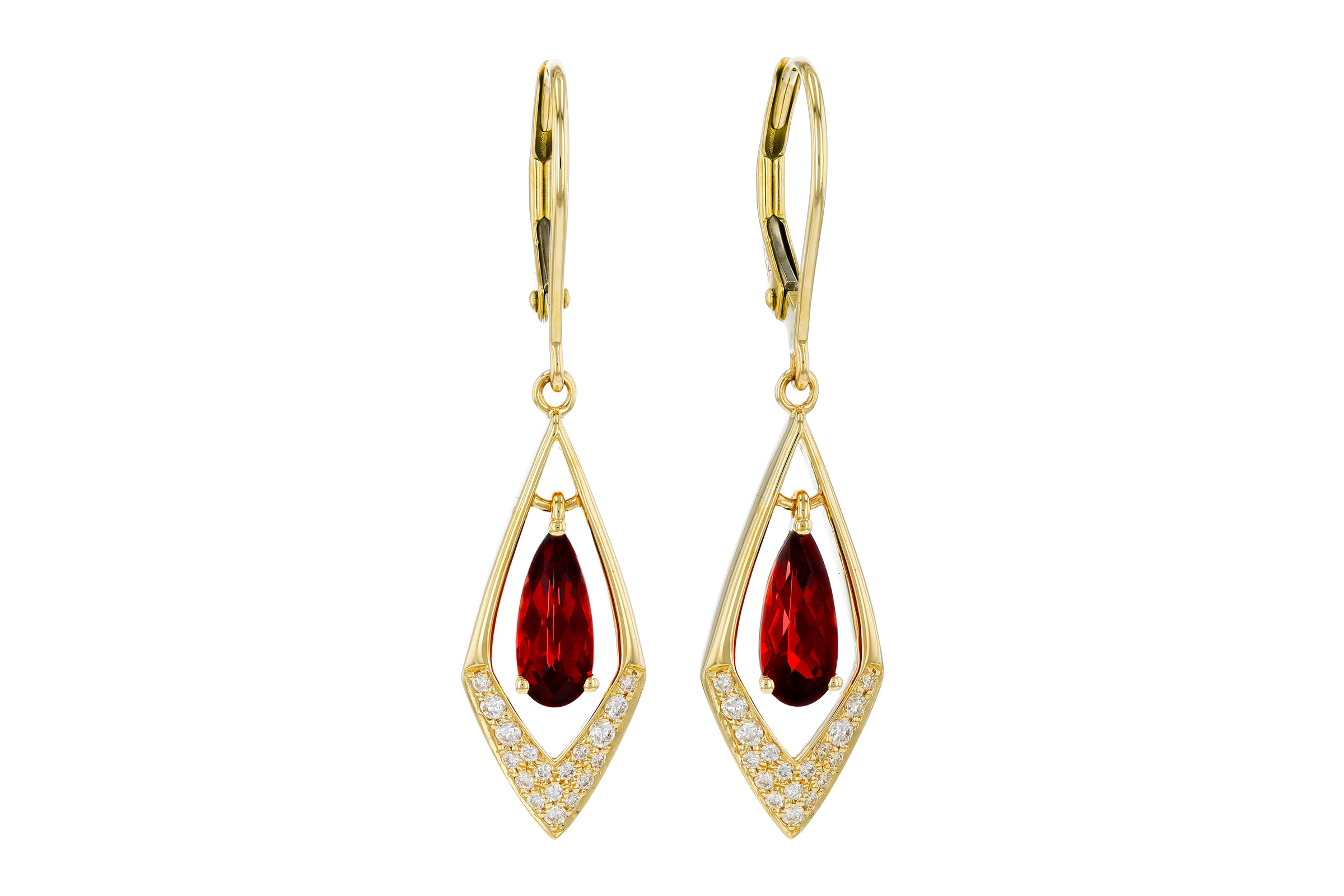 C285-02018: EARR 1.13 TW GARNET 1.28 TGW