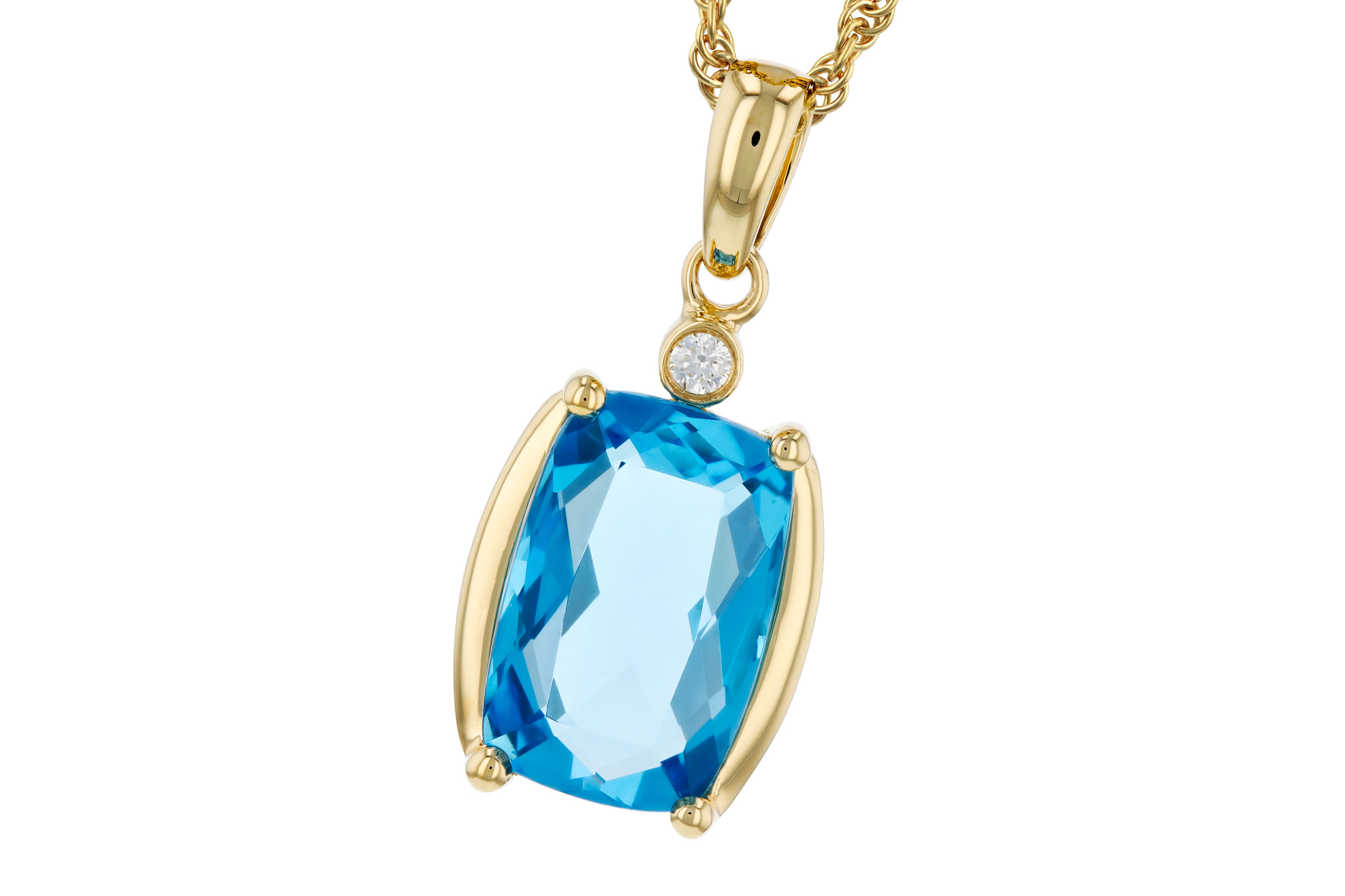 M285-02009: NECKLACE 2.88 BLUE TOPAZ 2.90 TGW (11x7MM BT)